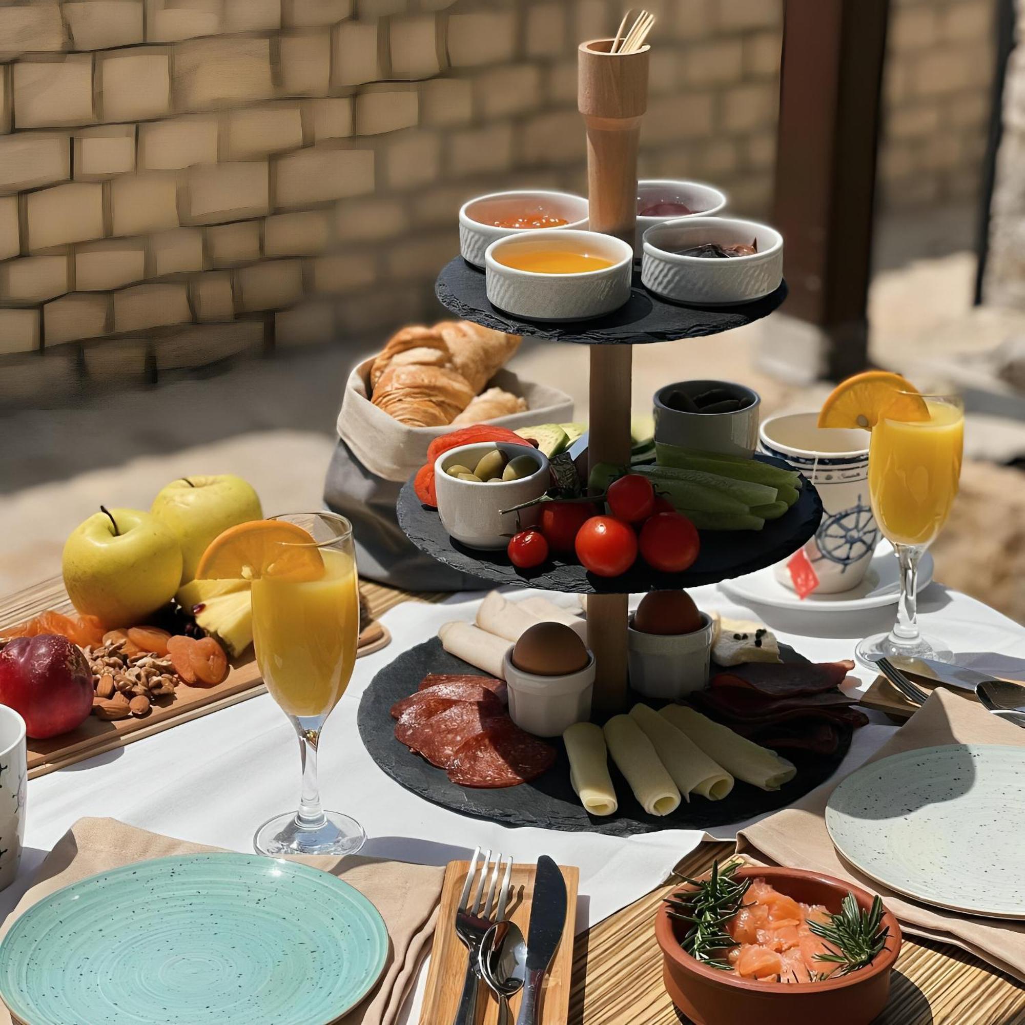 Hotel Pirate Old Town 울친 외부 사진